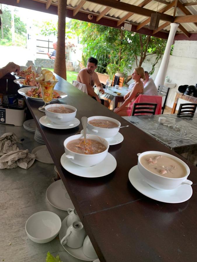 Ceylon Surf Guest And Restaurant Bed & Breakfast Weligama Eksteriør bilde